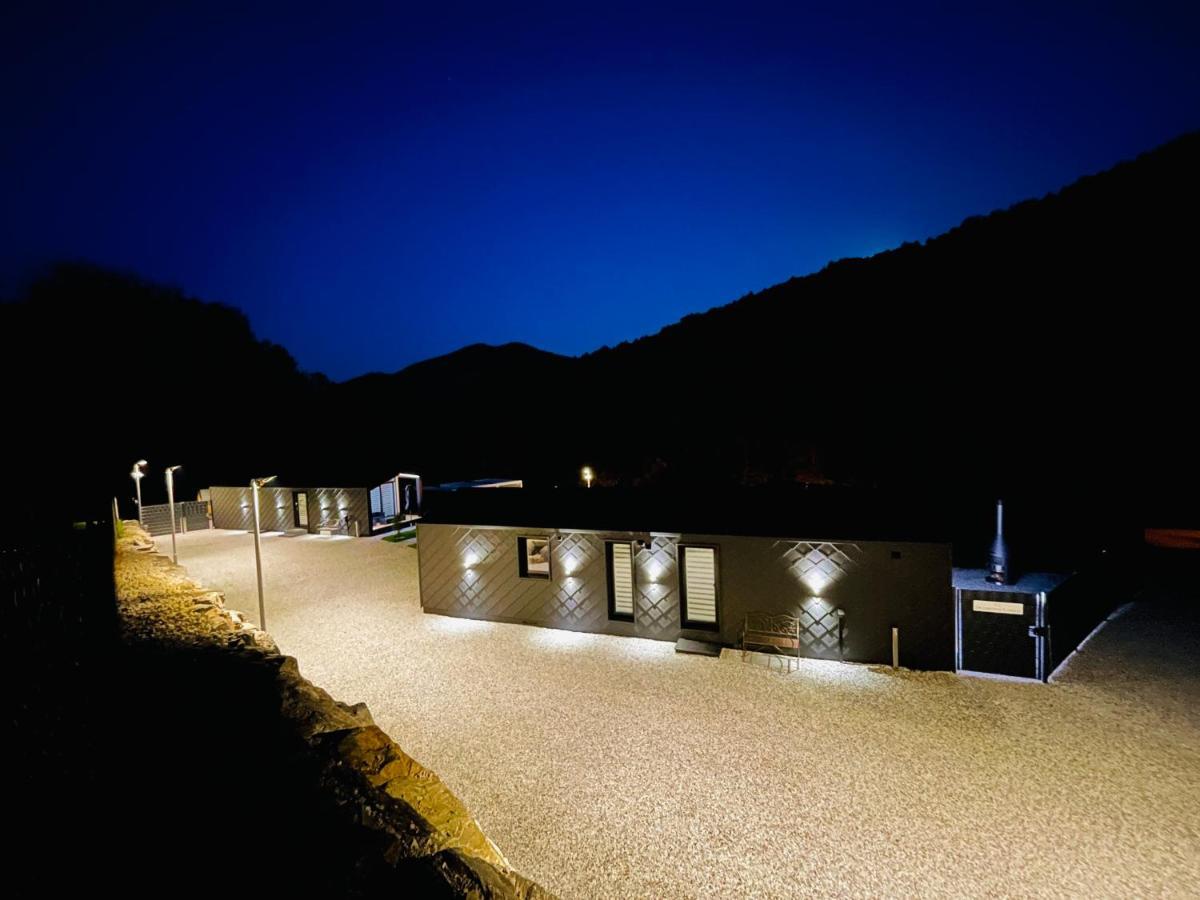 Voralpen Lodge - Ferienhaus Mit Gym & Wellnessbereich Traisen Exteriör bild