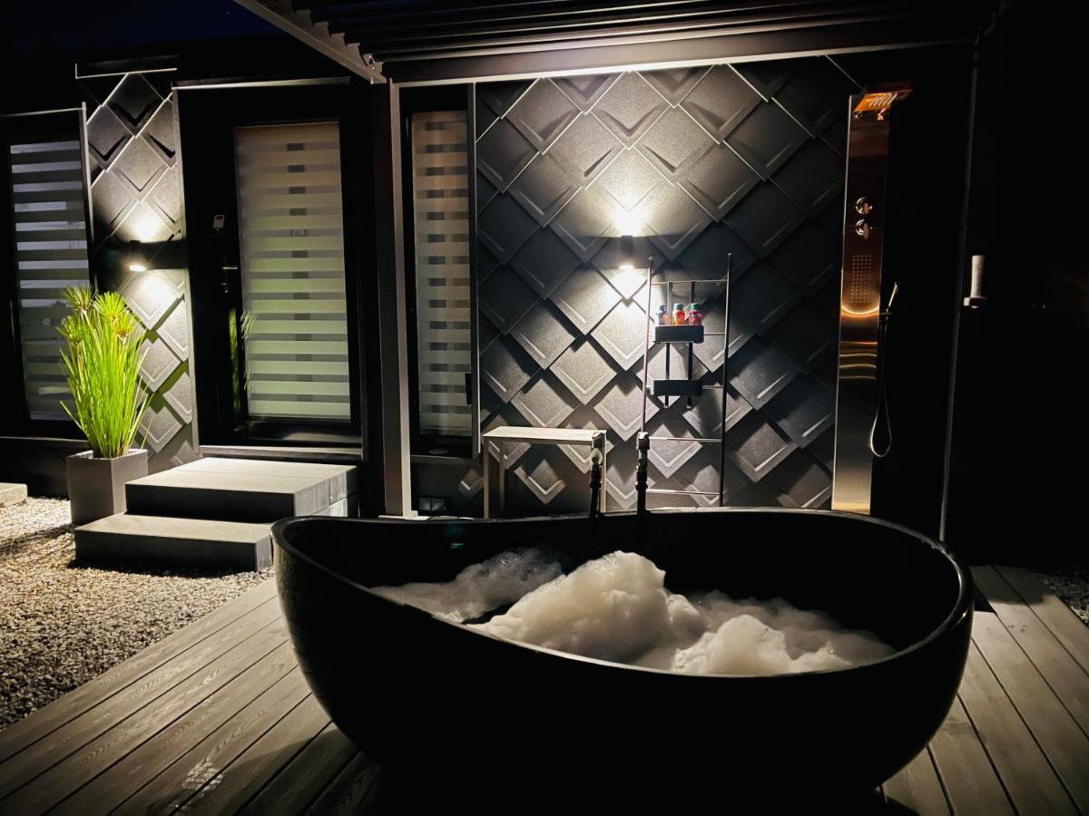 Voralpen Lodge - Ferienhaus Mit Gym & Wellnessbereich Traisen Exteriör bild