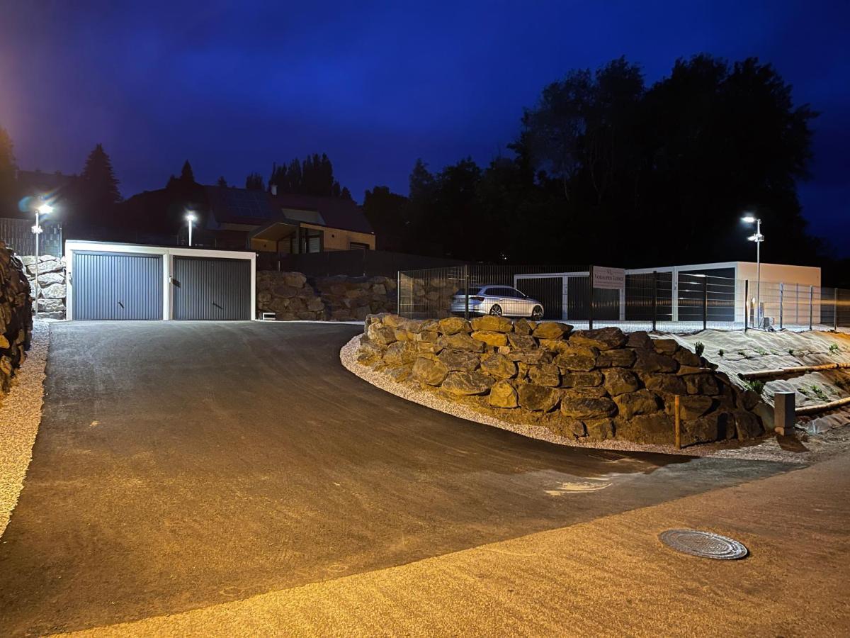 Voralpen Lodge - Ferienhaus Mit Gym & Wellnessbereich Traisen Exteriör bild