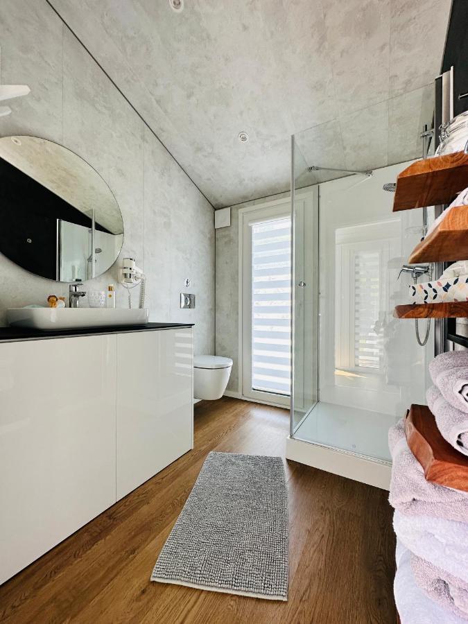 Voralpen Lodge - Ferienhaus Mit Gym & Wellnessbereich Traisen Exteriör bild